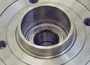 Тормозной диск с интегрированным подшипником KF15577U (торец встроенного подшипника)